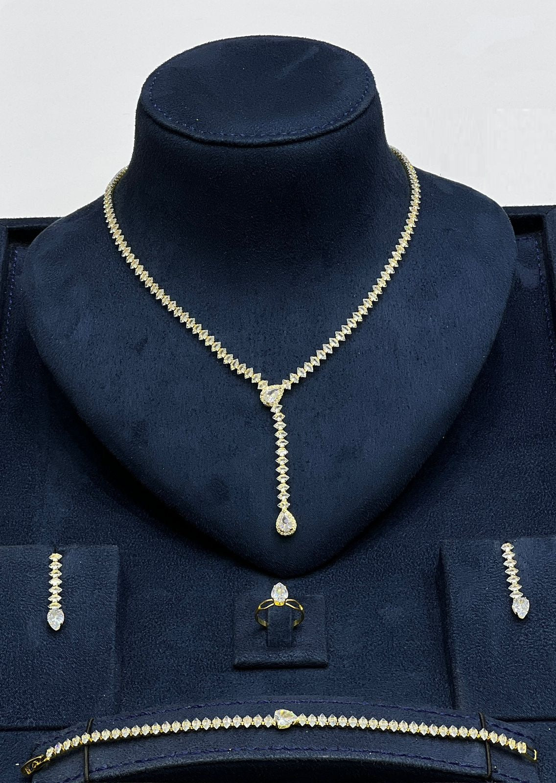 Gold-Tone Teardrop Drop Jewelry Set