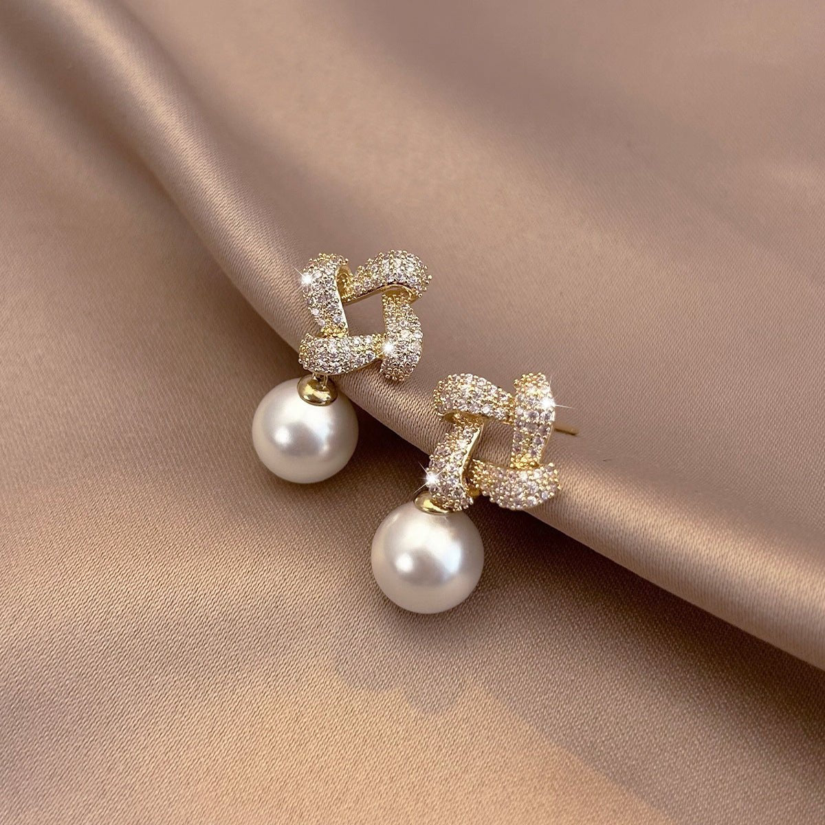 Women's Minimalist Zinc Alloy Stud Earrings